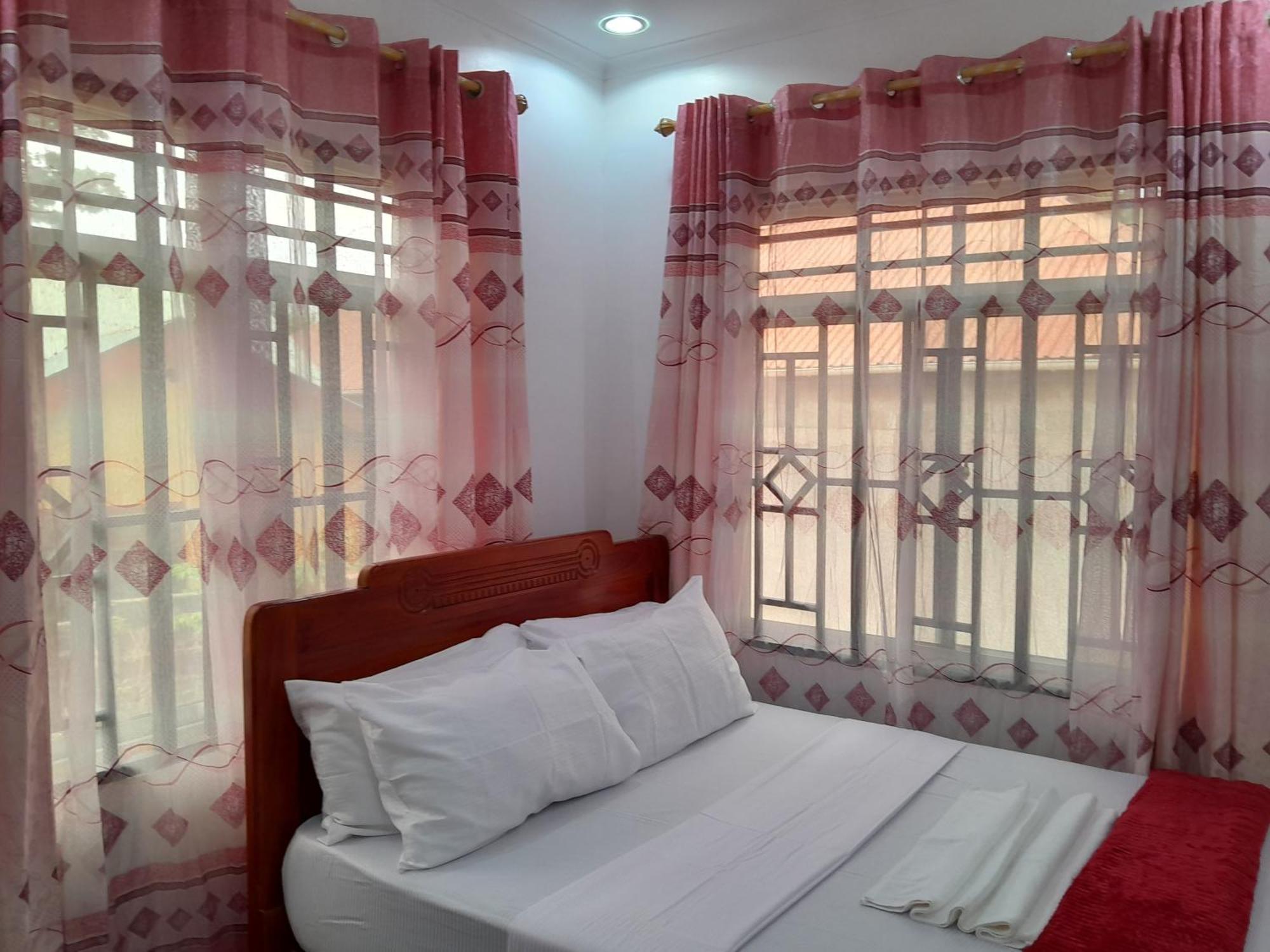 Valley Breeze Hotel Daressalam Exterior foto